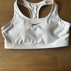 Nike Swoosh Dri-FIT Sports Bra